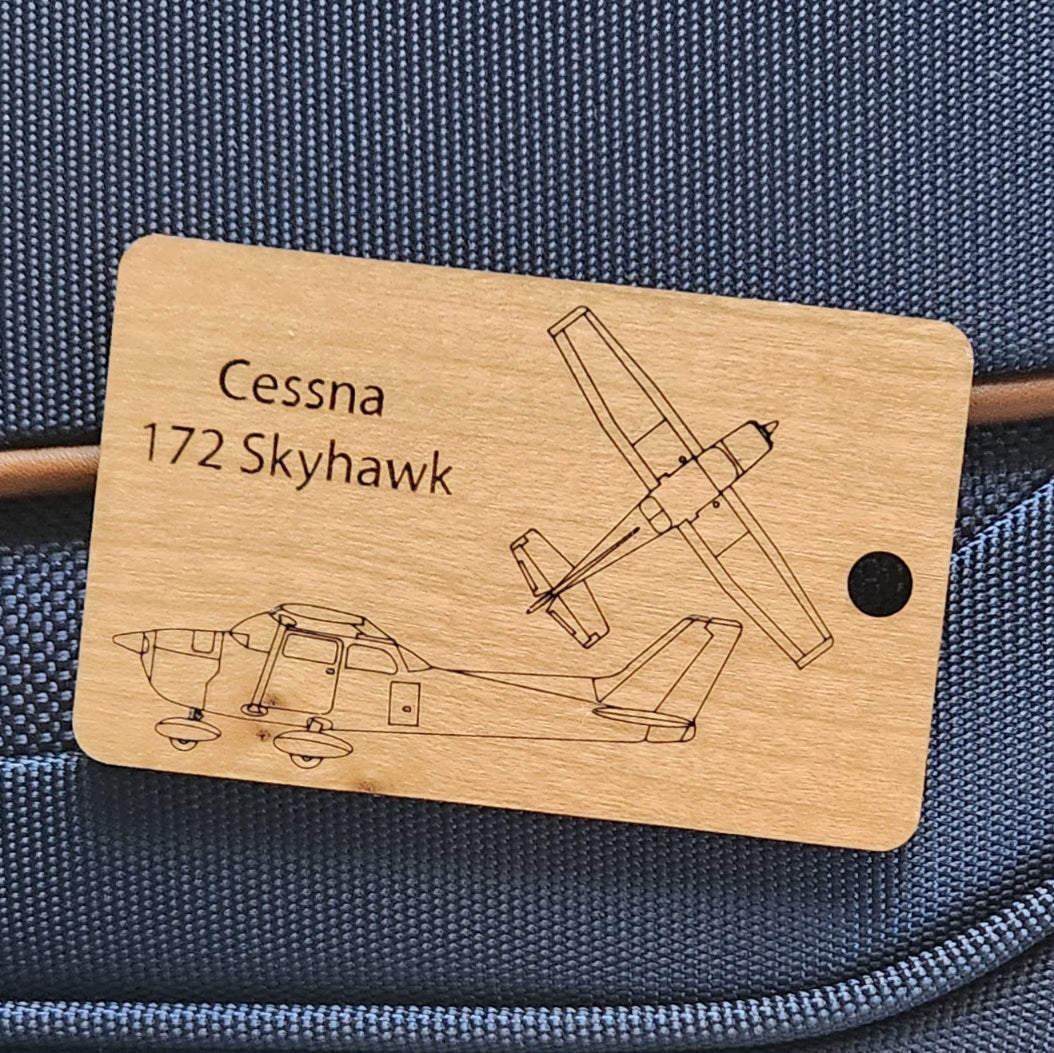 Cessna 172 Skyhawk Solid Hardwood Wide Tag – Airline Time Machine
